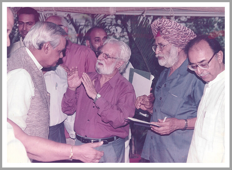 photos of Manohar Kaul