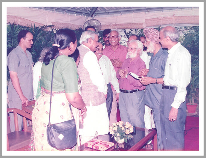 photos of Manohar Kaul
