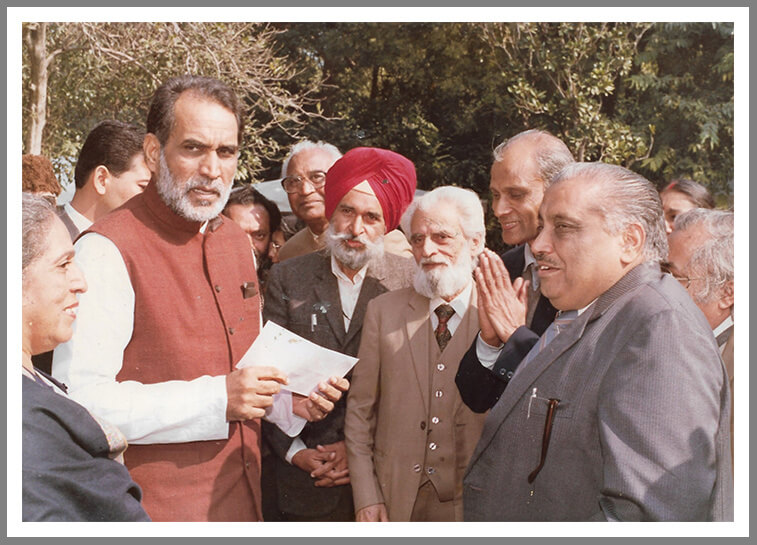 photos of Manohar Kaul